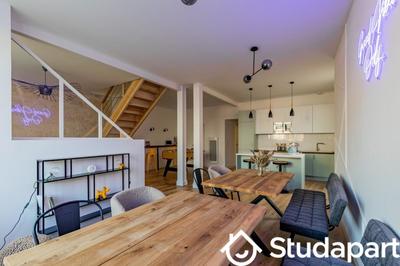 Chambre - 11 m² - 1 pièce