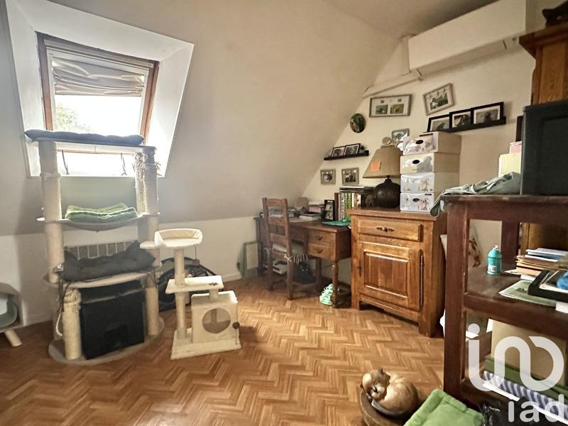 Maison - 205 m² - 11 pièces