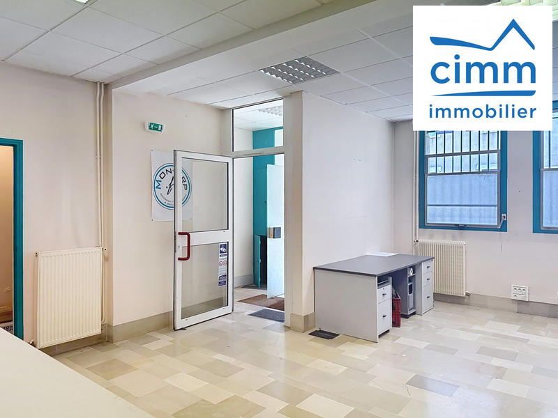 Bureau - 79 m² - 2 pièces