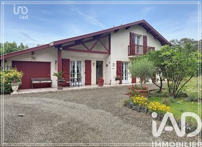 Maison de campagne - 152 m² - 9 pièces