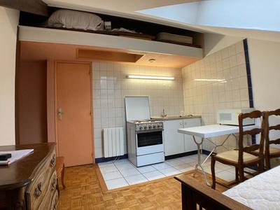 Immeuble - 92 m² - 1 pièce