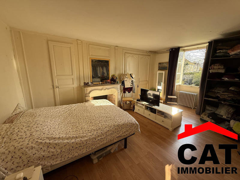 Maison - 366 m² - 13 pièces