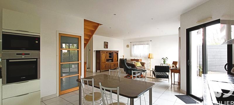 Maison - 155 m² - 6 pièces