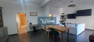 Maison - 230 m² - 9 pièces