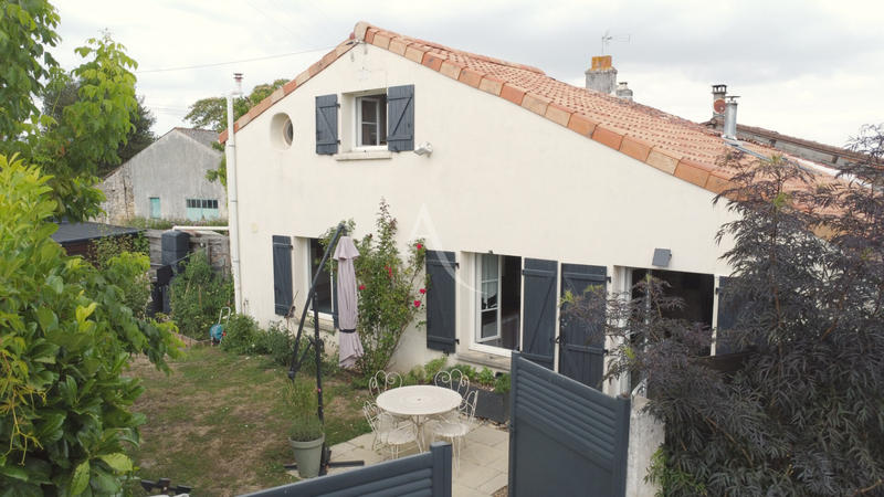 Maison - 95 m² - 4 pièces