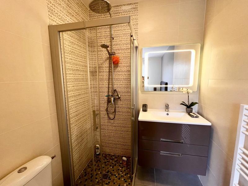 Maison - 136 m² - 7 pièces