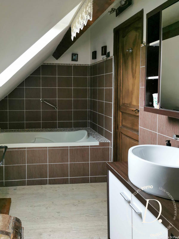 Maison - 288 m² - 13 pièces