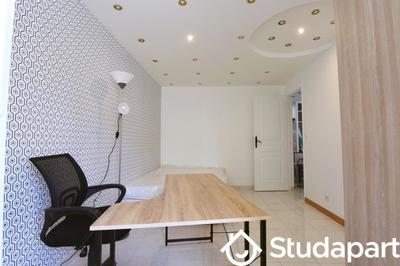 Chambre - 14 m² - 1 pièce