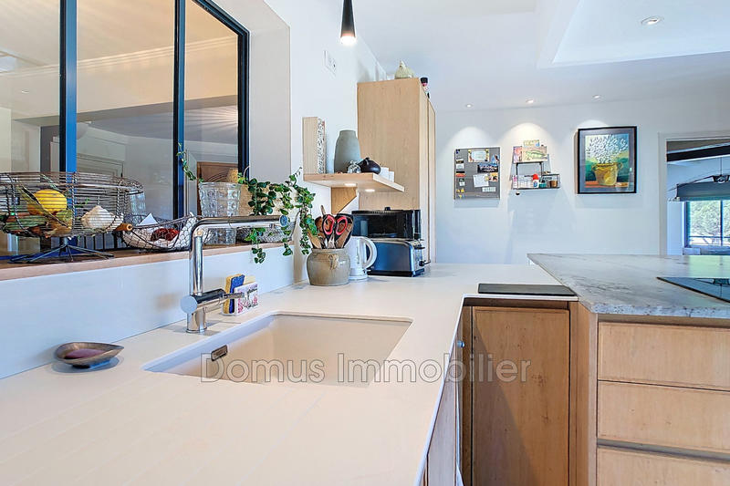 Villa - 189 m² - 6 pièces