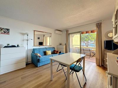 Studio - 27 m² - 1 pièce