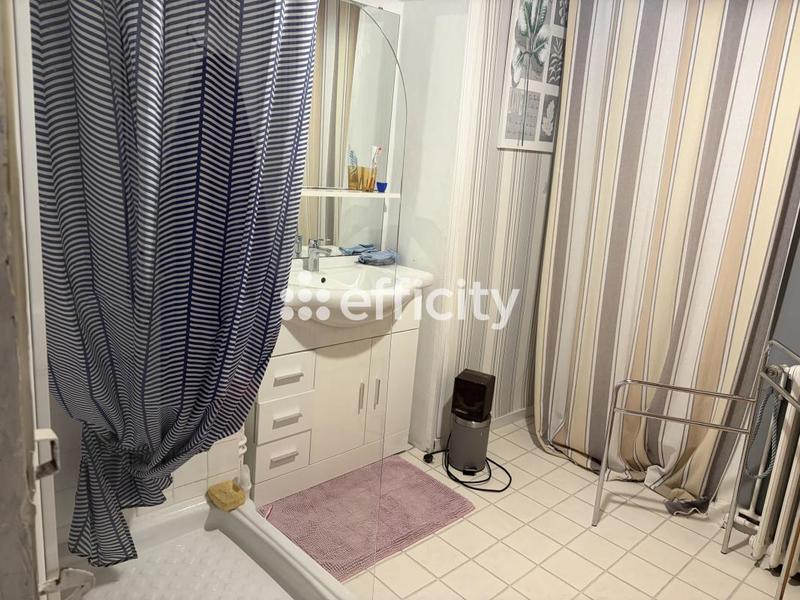 Demeure - 452 m² - 15 pièces