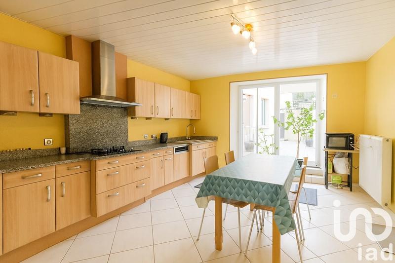 Maison de village - 237 m² - 7 pièces