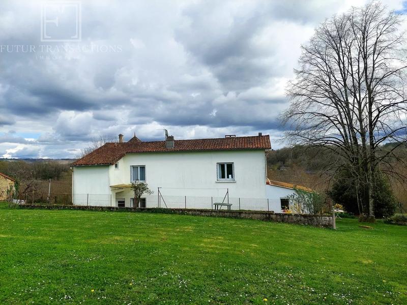 Maison - 160 m² - 7 pièces