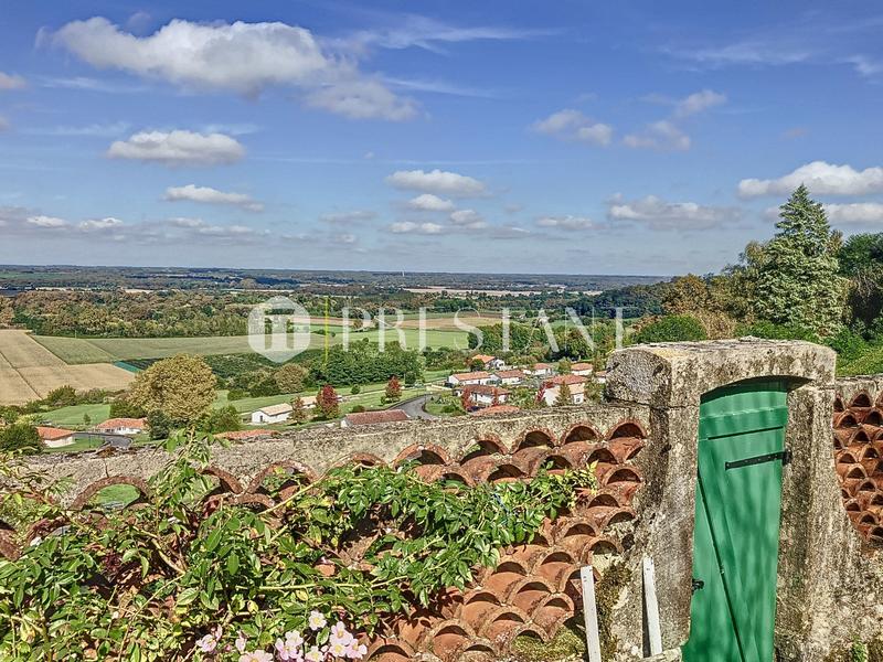 Maison - 424 m² - 14 pièces