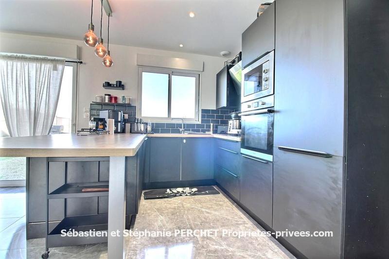 Maison - 110 m² - 5 pièces