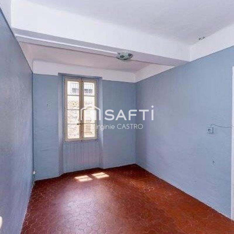 Maison - 270 m² - 5 pièces