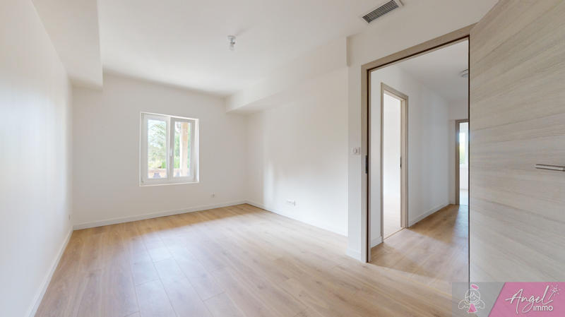 Maison de village - 192 m² - 8 pièces