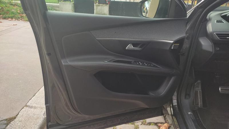 Peugeot 3008 II 1.6 Thp 165.0 Eat 6 Gt-Line - Automatique Toit ouvrant