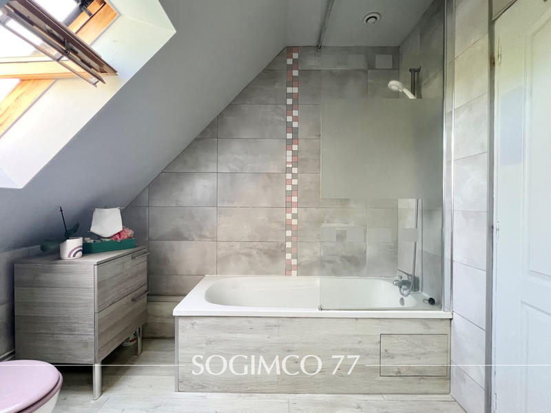 Maison - 119 m² - 7 pièces