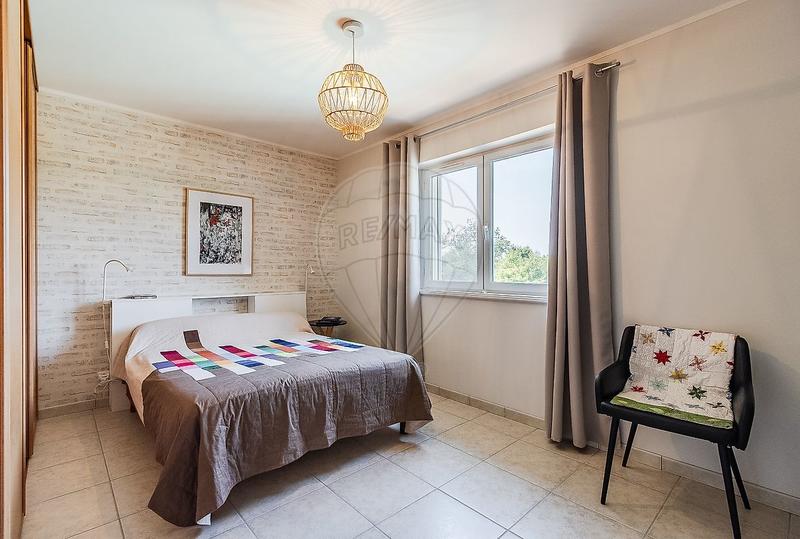 Maison - 226 m² - 6 pièces