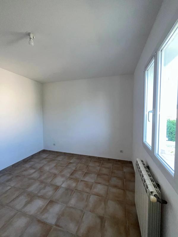 Villa - 90 m² - 4 pièces