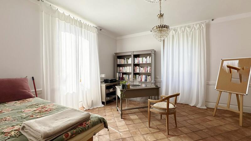 Maison de campagne - 250 m² - 9 pièces