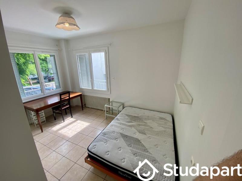 Chambre - 16 m² - 1 pièce