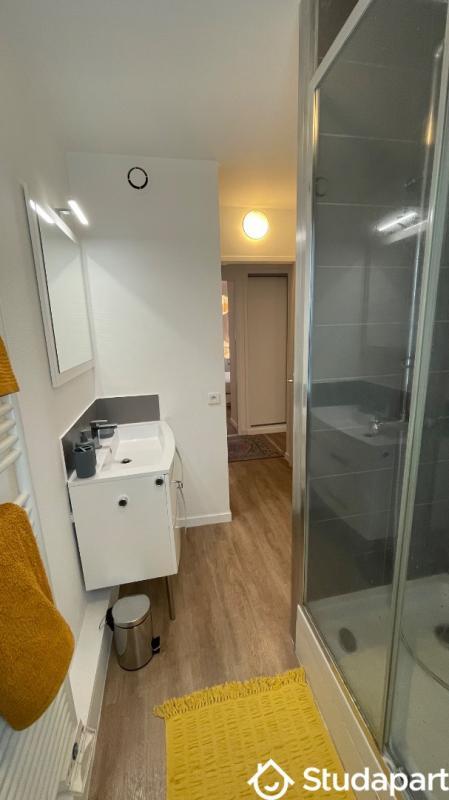 Chambre - 9 m² - 1 pièce