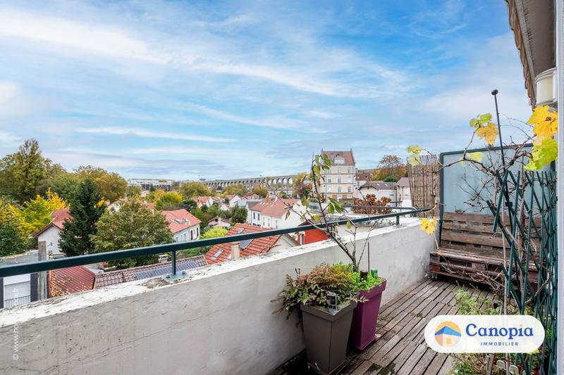 Appartement - 96 m² - 5 pièces