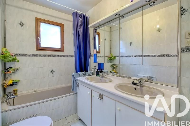 Maison - 122 m² - 6 pièces