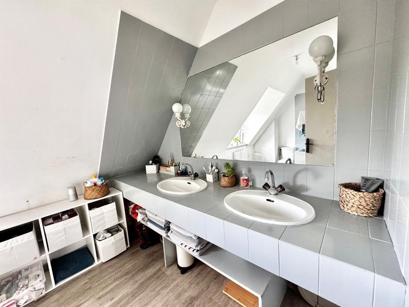 Maison - 135 m² - 7 pièces