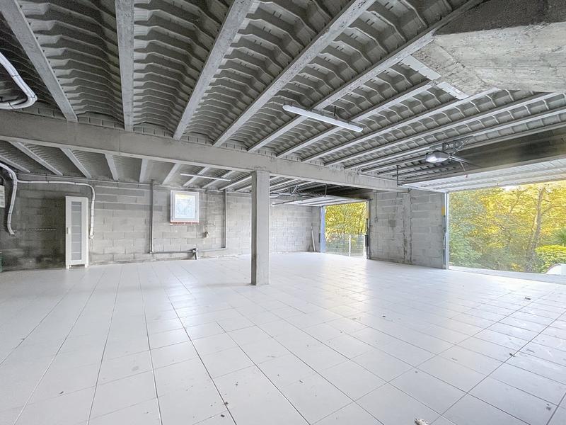 Maison - 200 m² - 6 pièces