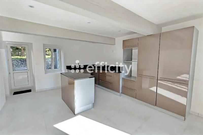 Maison - 145 m² - 6 pièces