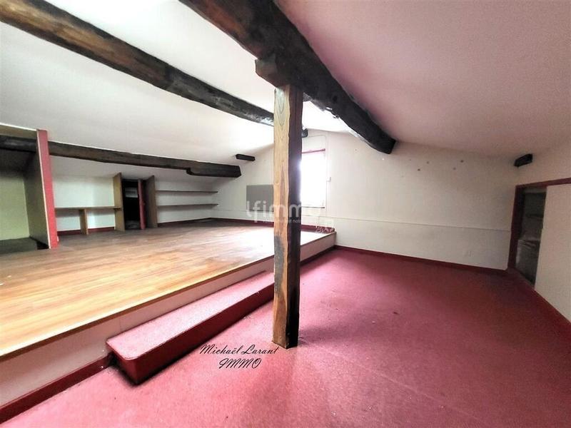 Maison - 396 m² - 14 pièces