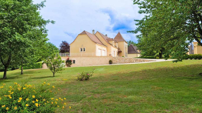 Maison - 190 m² - 6 pièces