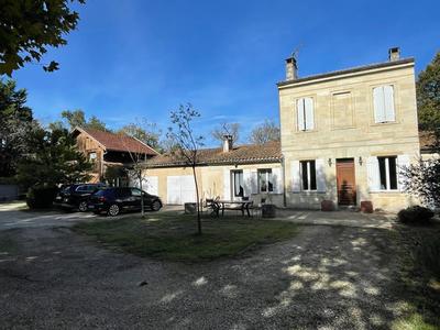 Maison - 123 m² - 5 pièces
