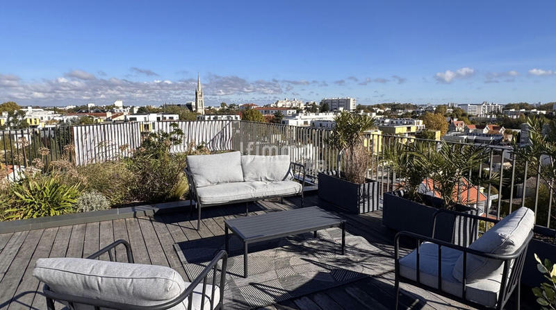 Loft - 125 m² - 4 pièces