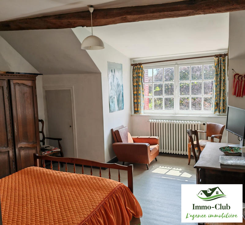 Maison - 180 m² - 8 pièces