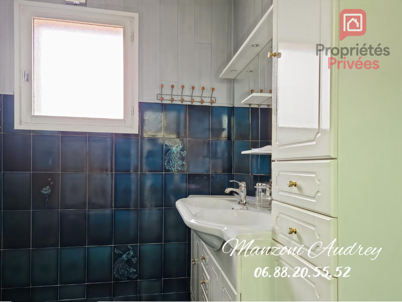 Maison - 166 m² - 8 pièces