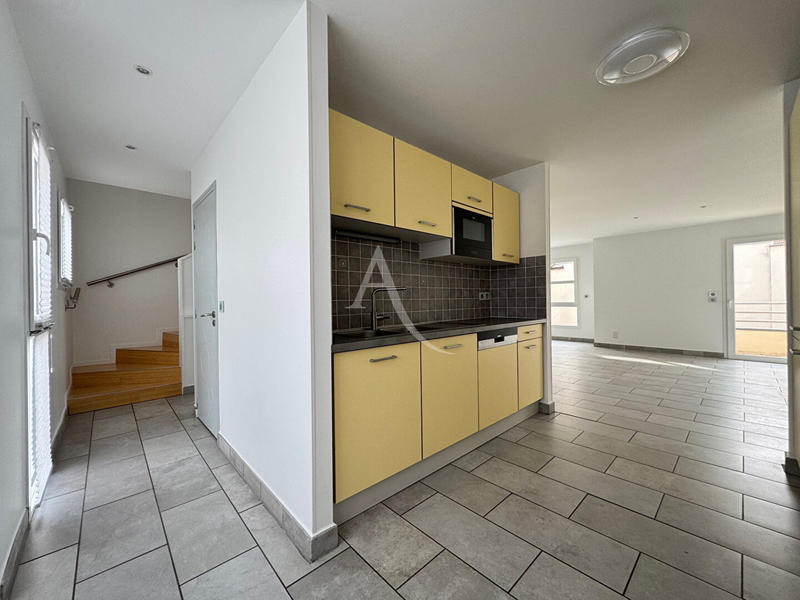 Maison - 127 m² - 6 pièces