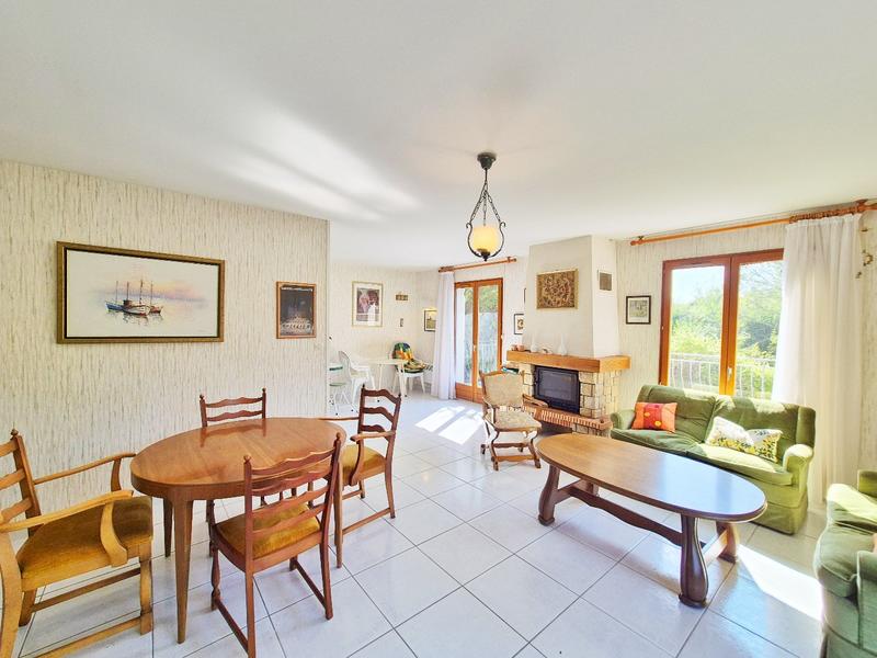 Maison - 100 m² - 5 pièces