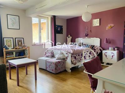 Maison - 170 m² - 6 pièces