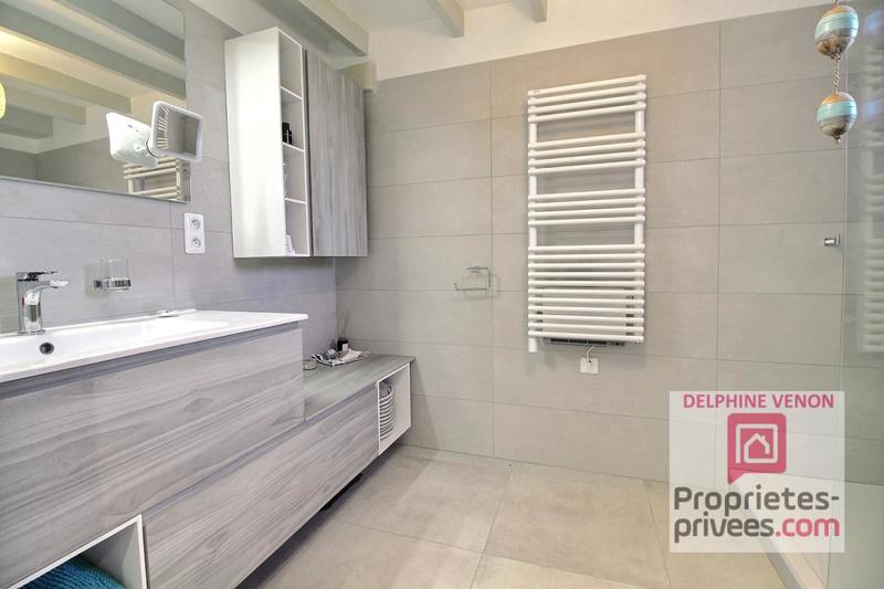 Maison - 140 m² - 6 pièces