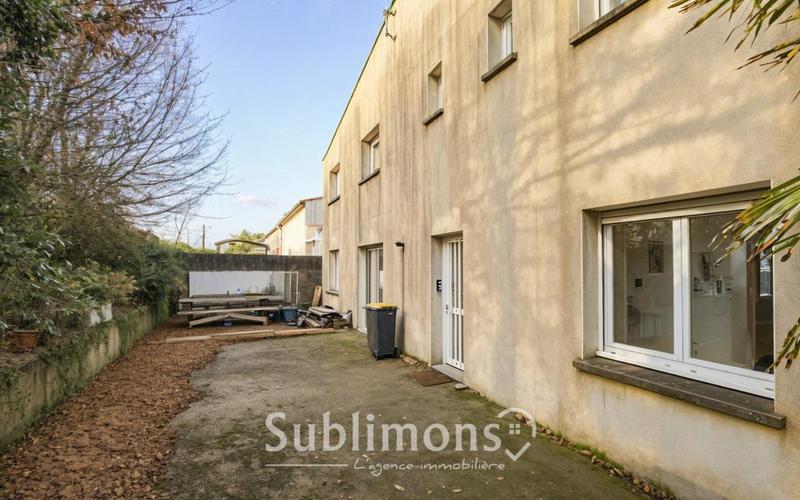 Local commercial - 220 m²