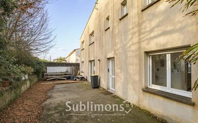 Local commercial - 220 m²