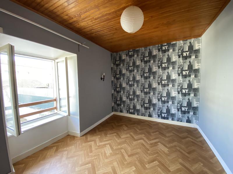 Maison - 175 m² - 10 pièces