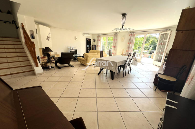 Maison - 175 m² - 6 pièces