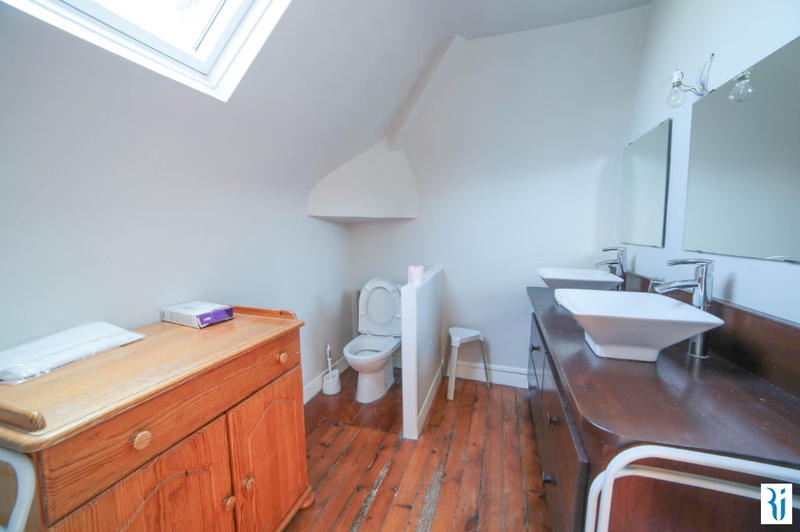 Appartement - 150 m² - 4 pièces