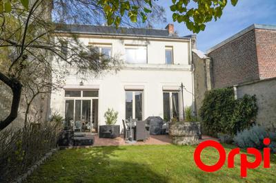 Maison - 340 m² - 7 pièces