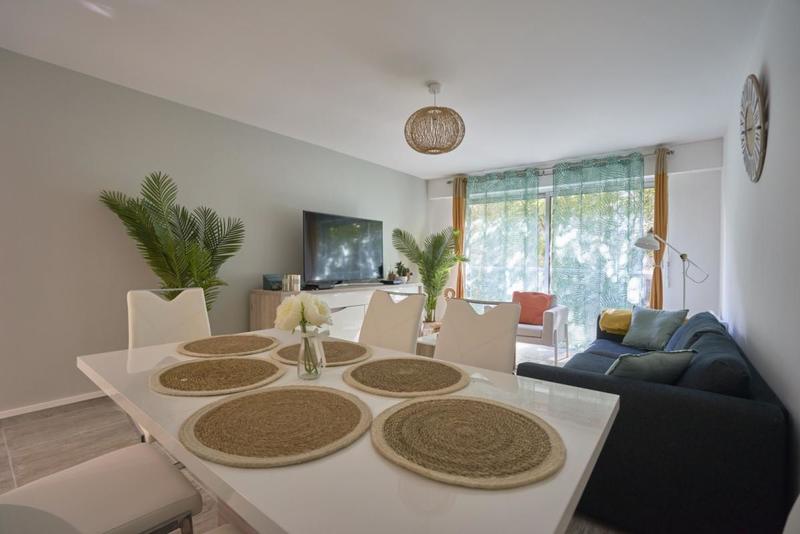 Appartement - 149 m² - 7 pièces